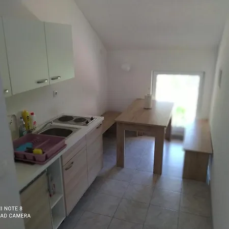 Apartament Din