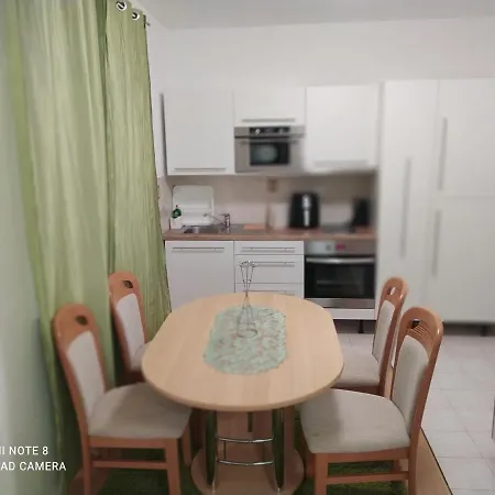 Apartament Din
